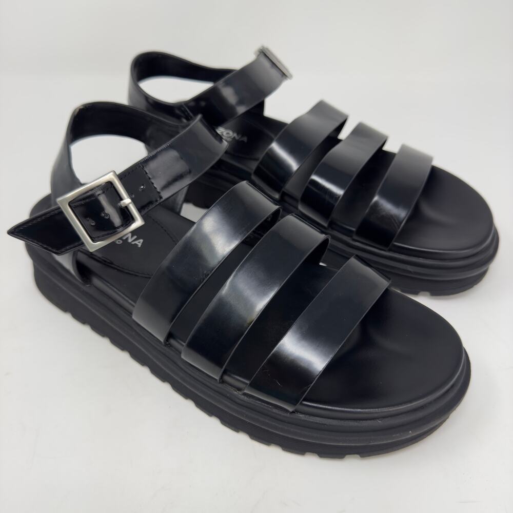 Arizona Women's Black Augie Strap Sandals 9